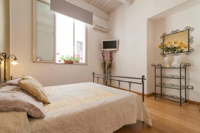 Marina Di Castello Bed & Breakfast Каляри Екстериор снимка