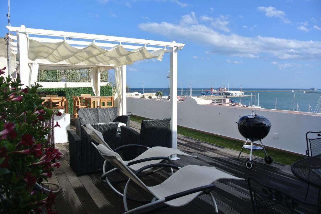 Marina Di Castello Bed & Breakfast Каляри Екстериор снимка